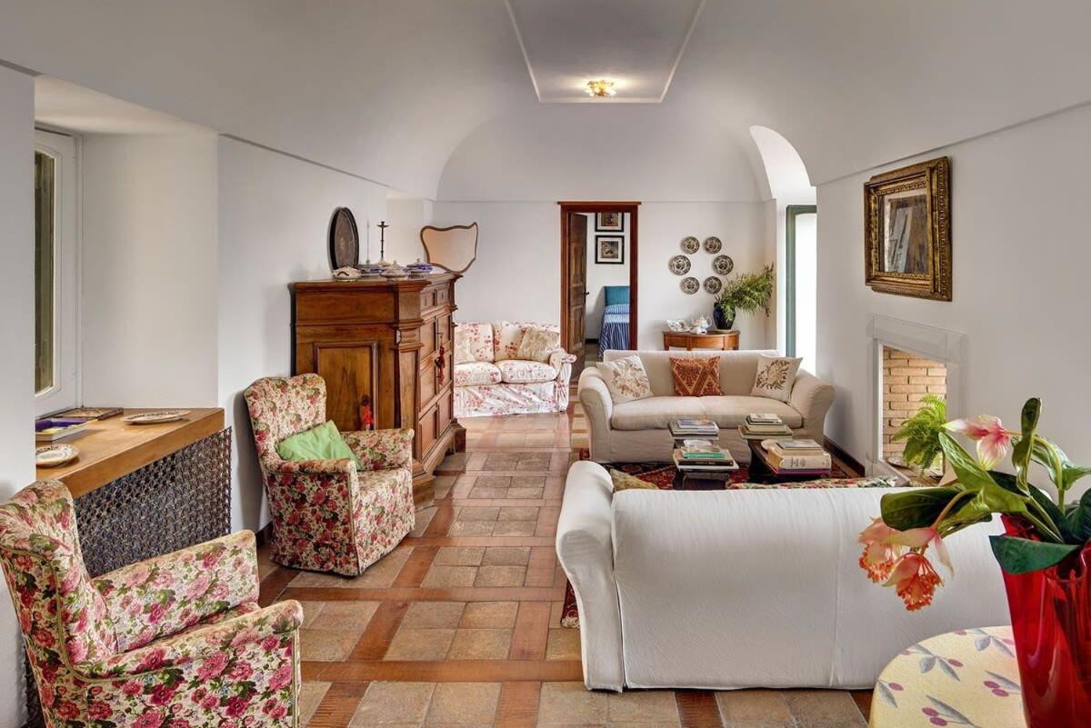 Fondo Turiello Villa Gardens Pool And Guest Services Sant'Agata sui due Golfi Exterior photo